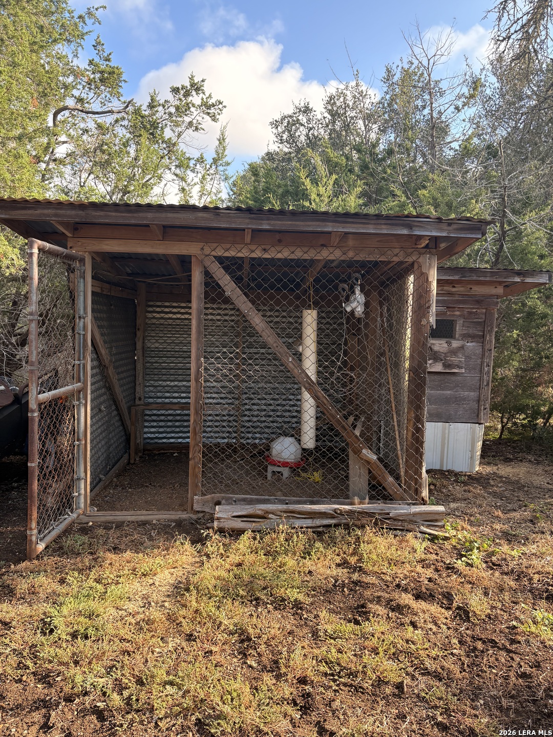 main property photo 22