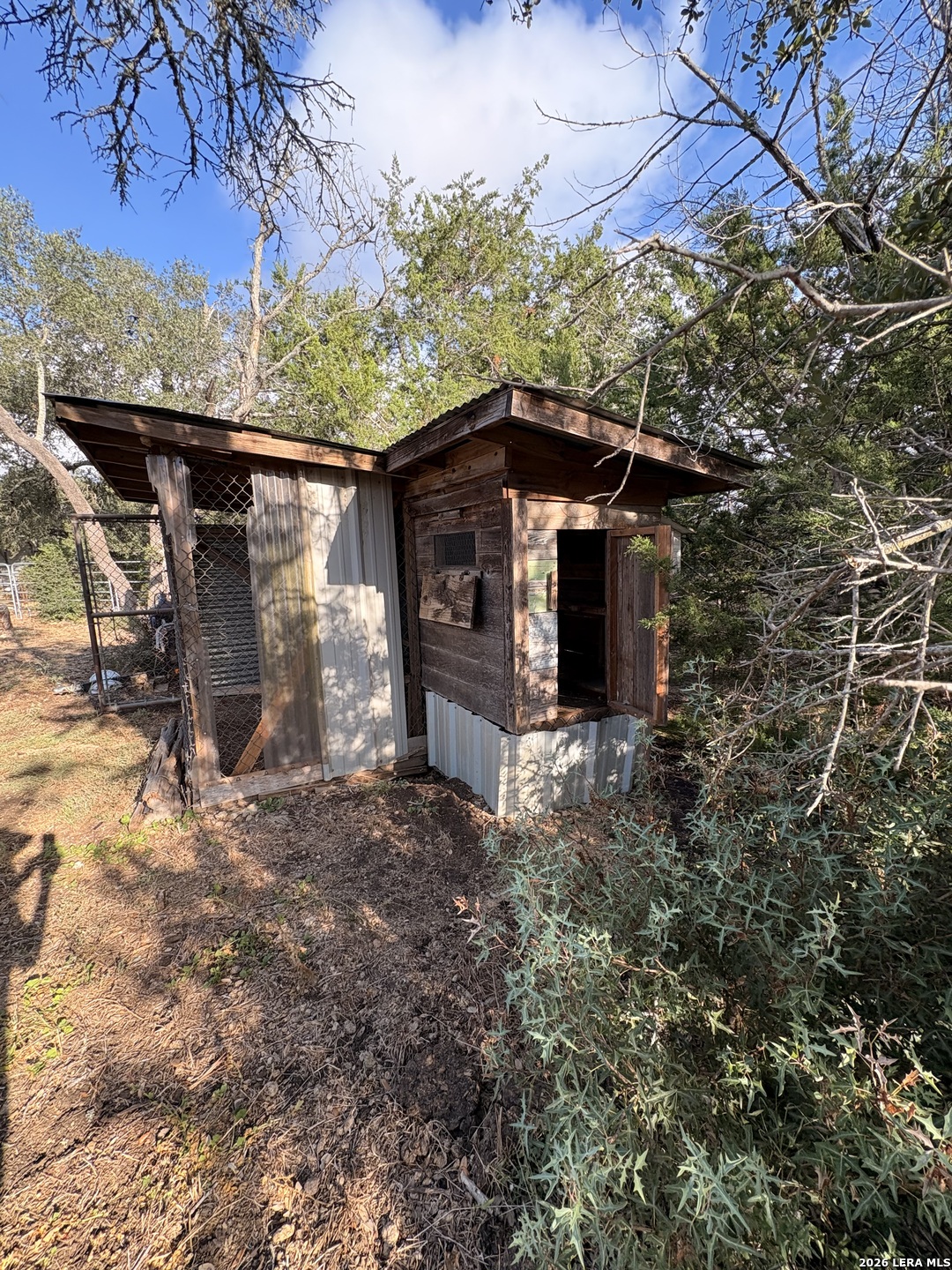 main property photo 26