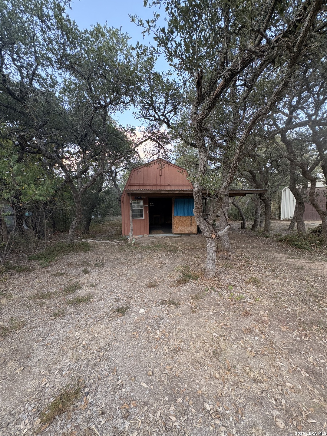 main property photo 6