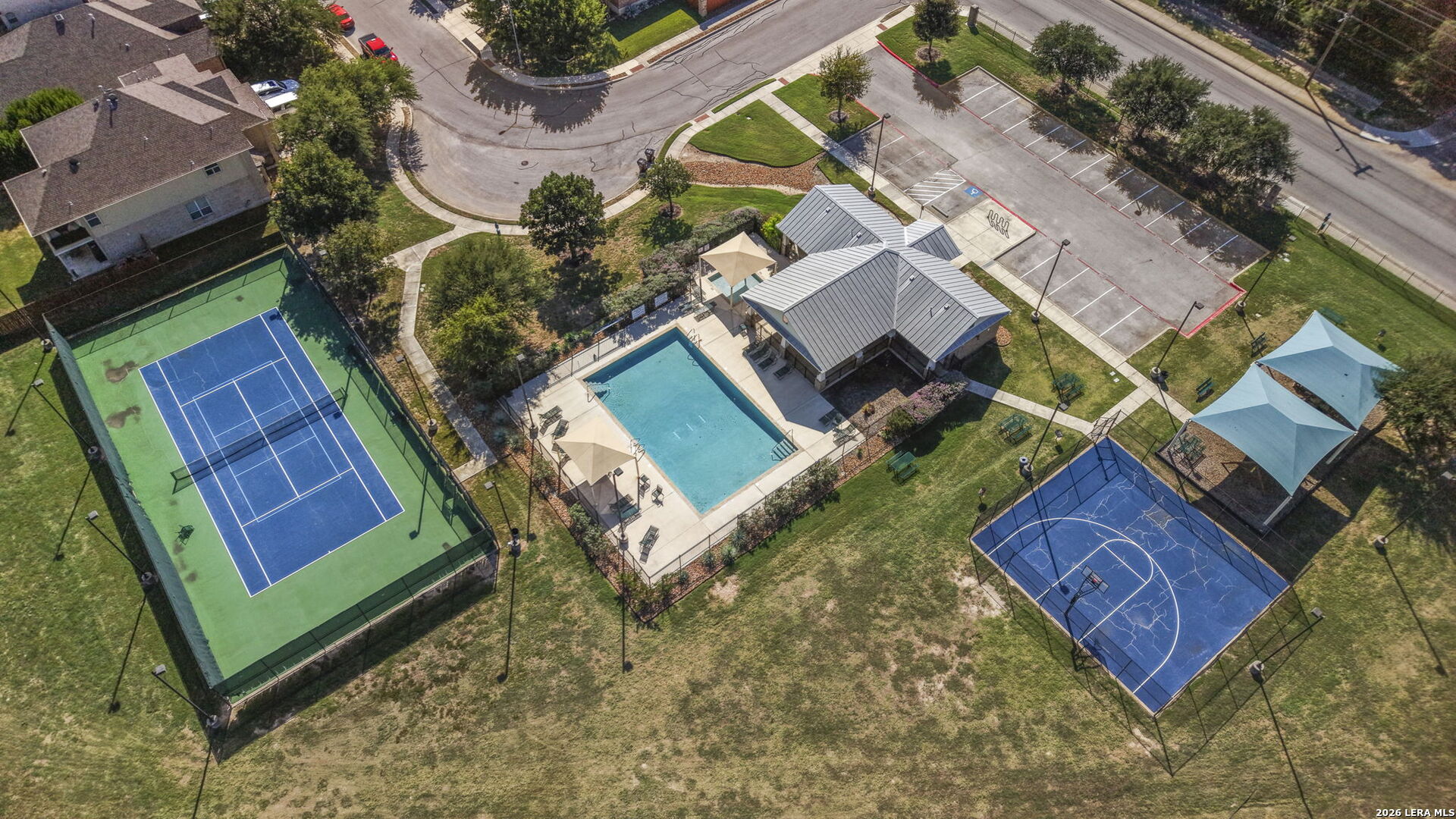 main property photo 45