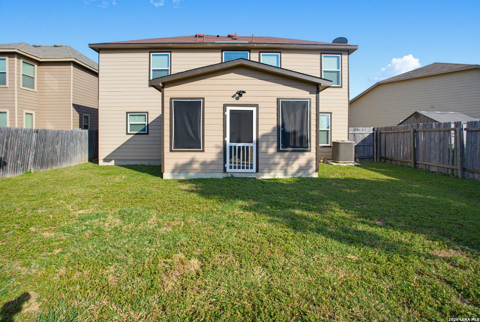 main property photo 27