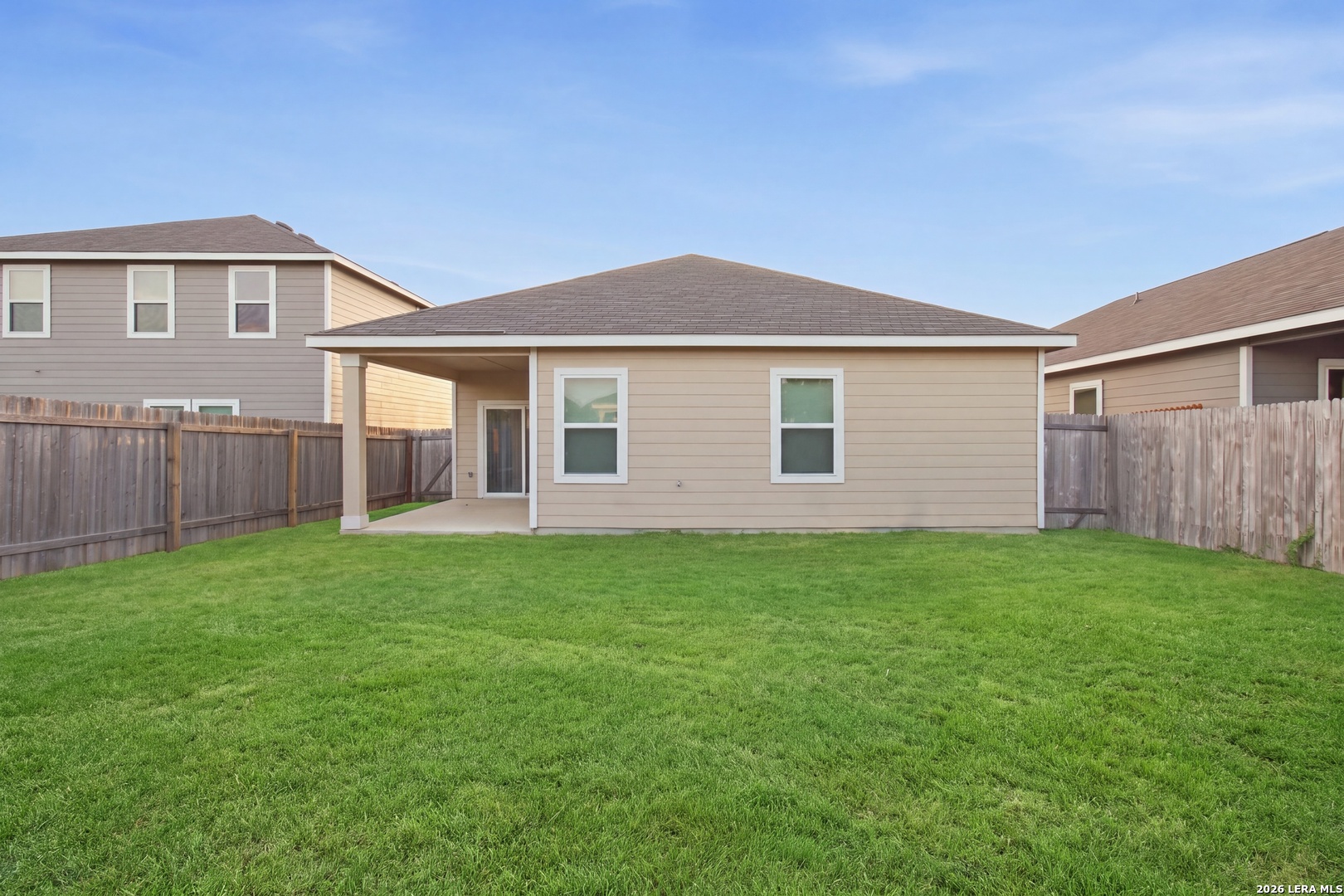 main property photo 14