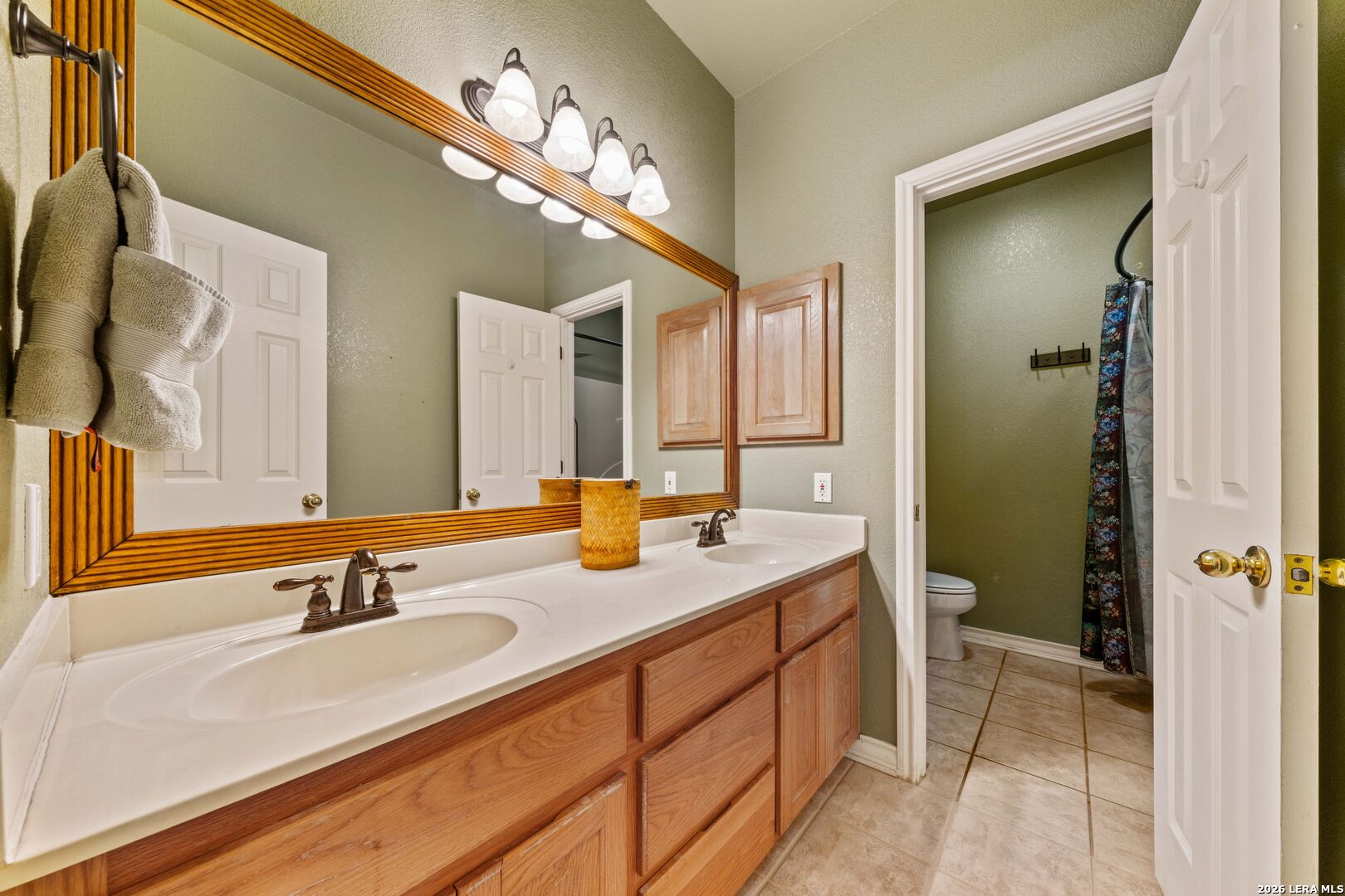 main property photo 21