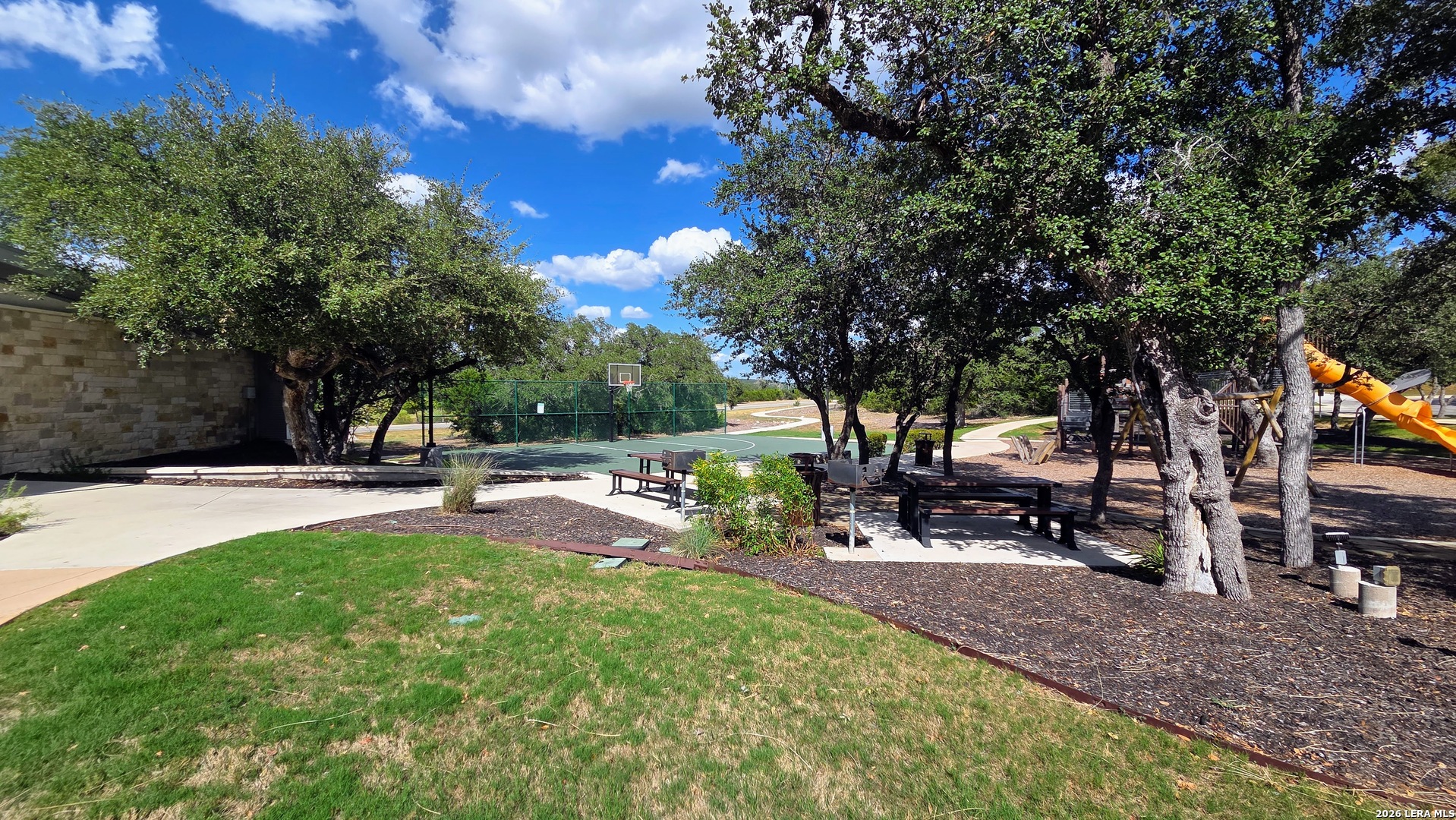 main property photo 45