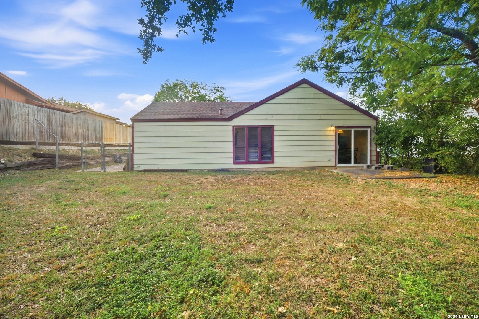 main property photo 32