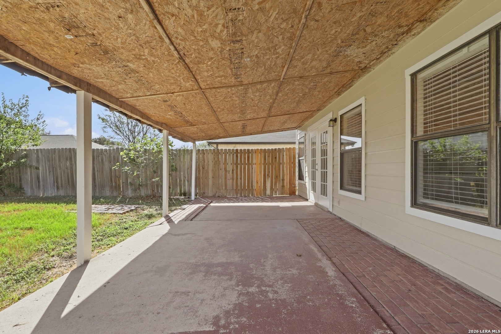 main property photo 25