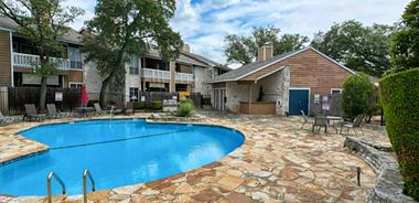 image of property with 2 Bed | 2 Bath | 1,044 Sqft