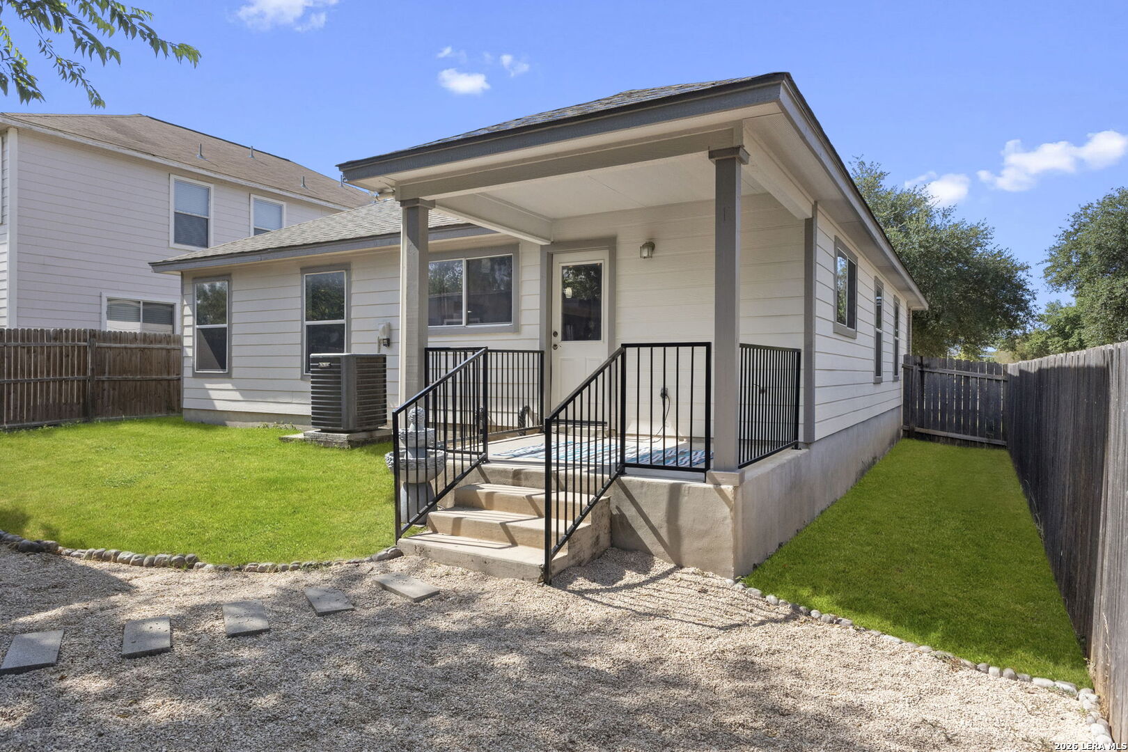 main property photo 29