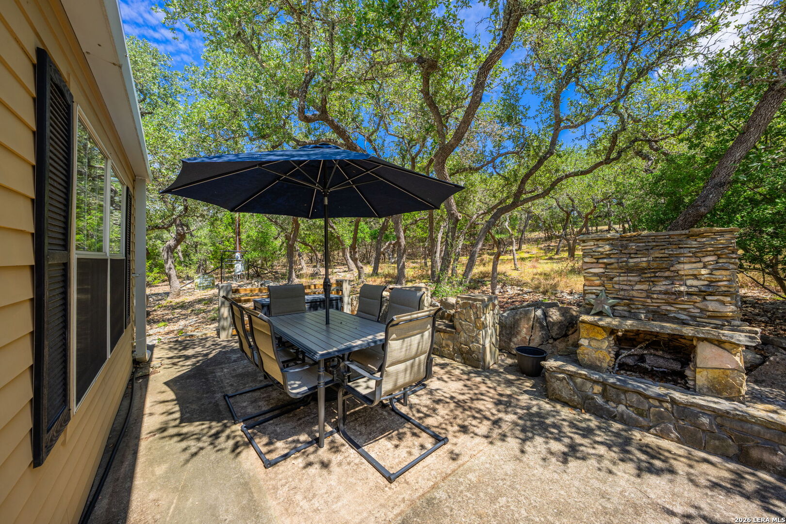 main property photo 14