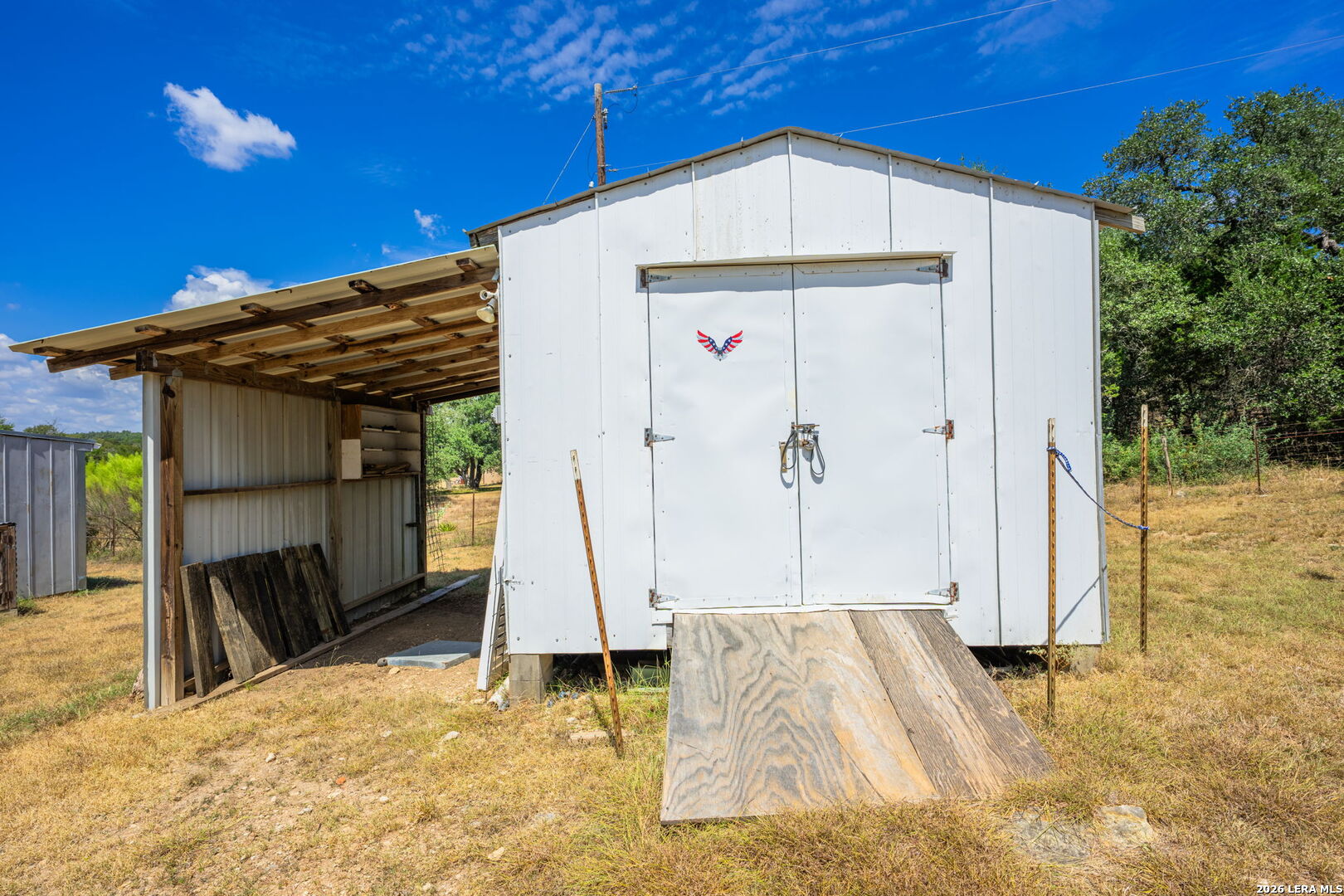 main property photo 21