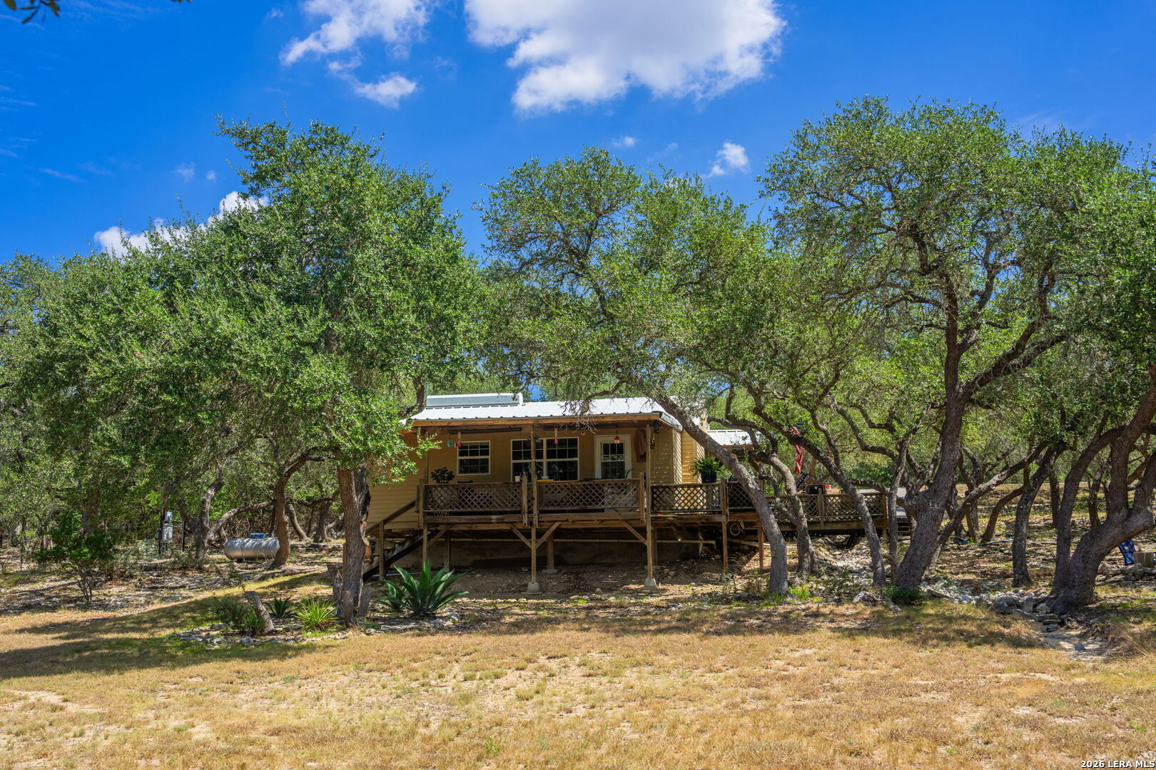 main property photo 36