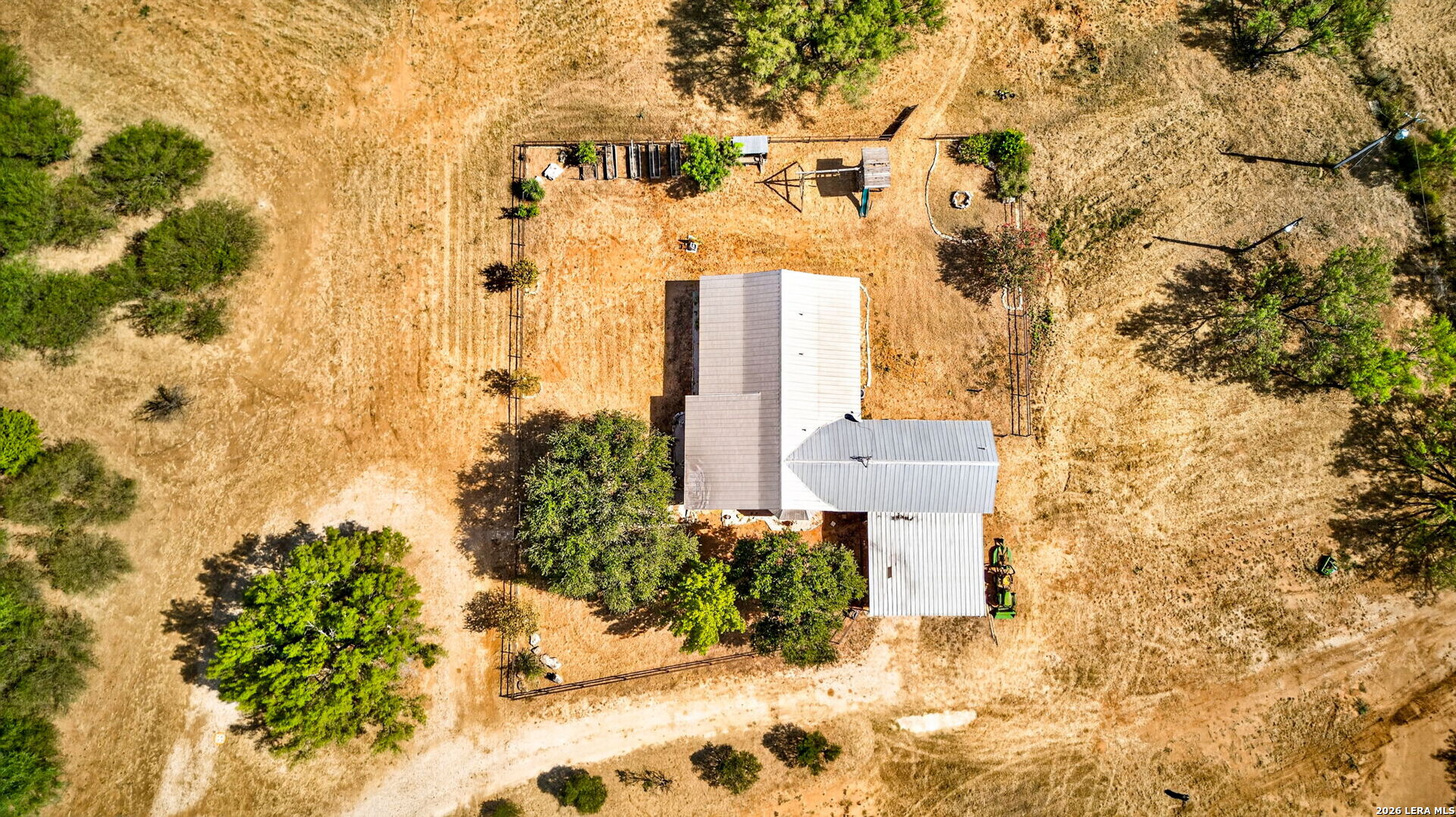 main property photo 45