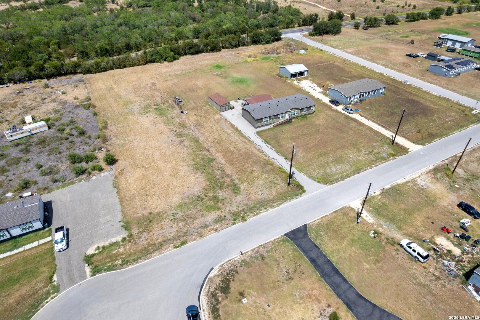 main property photo 3