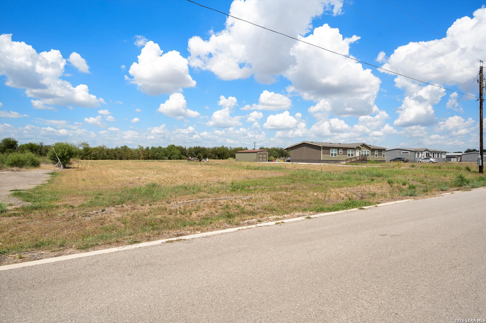 main property photo 7