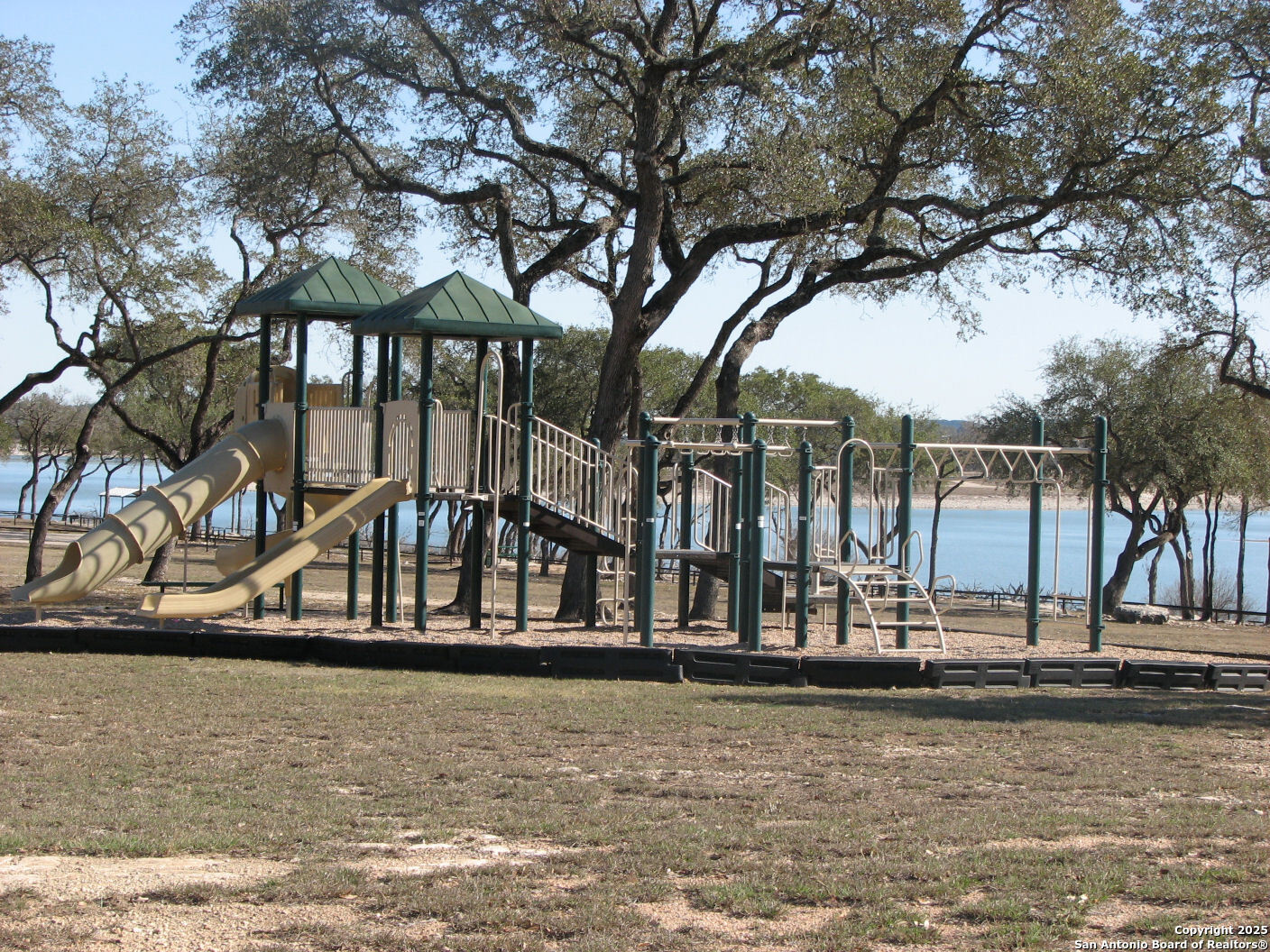 main property photo 12