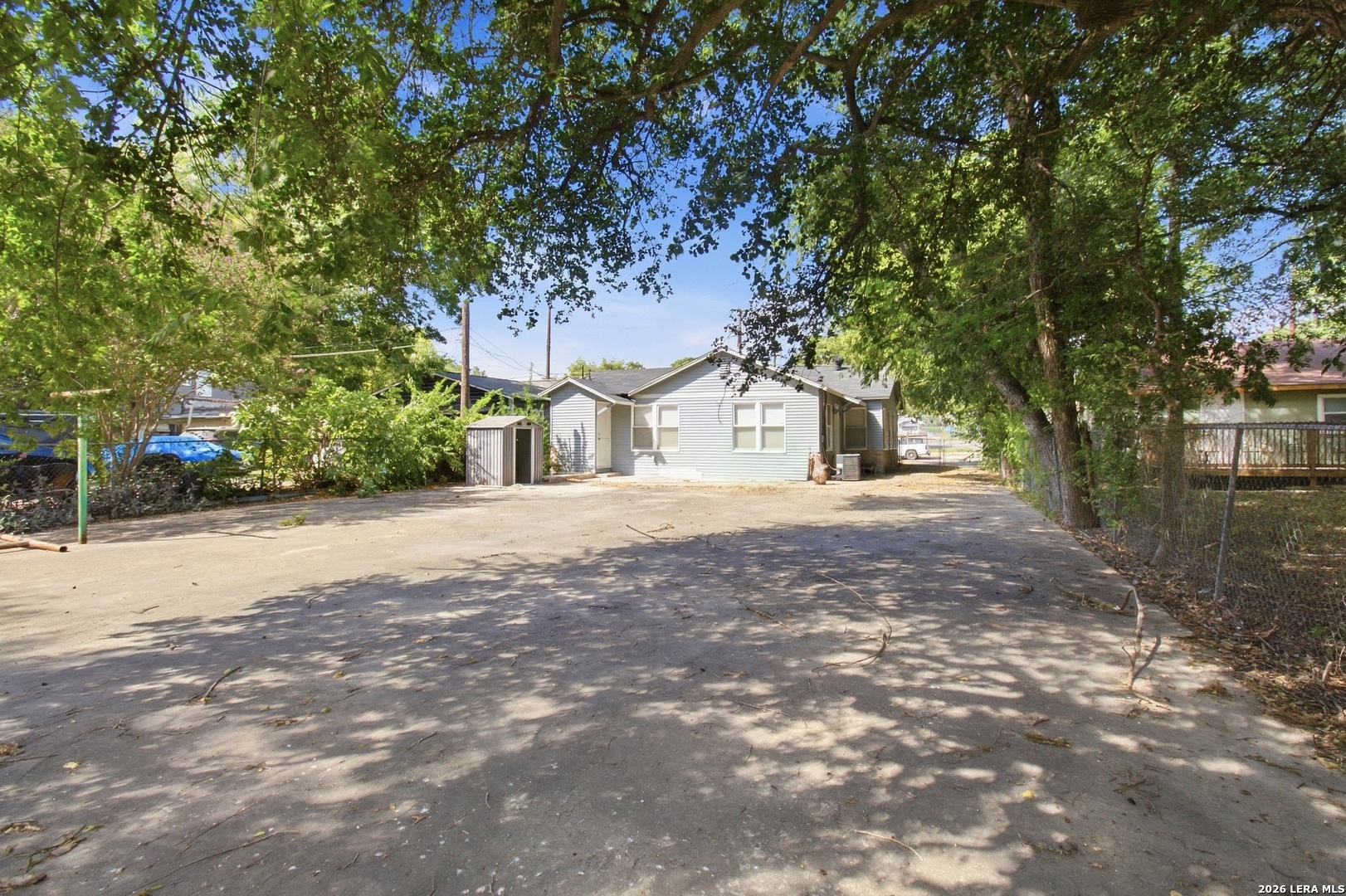 main property photo 27
