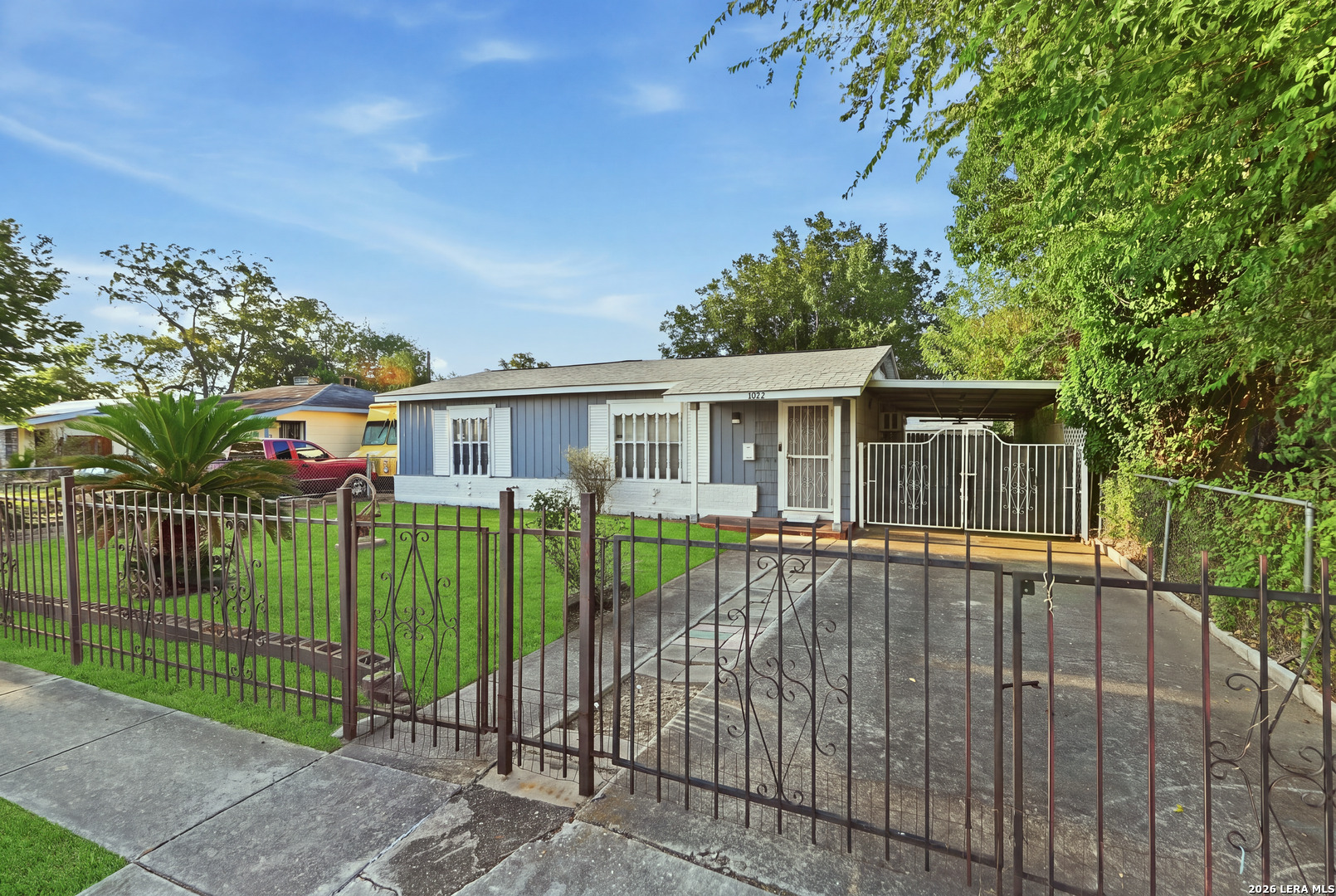 main property photo 2