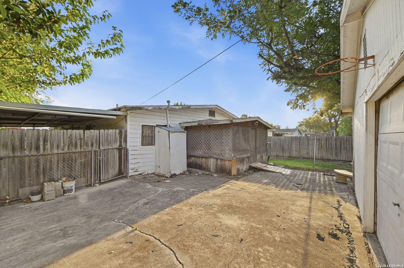 main property photo 41