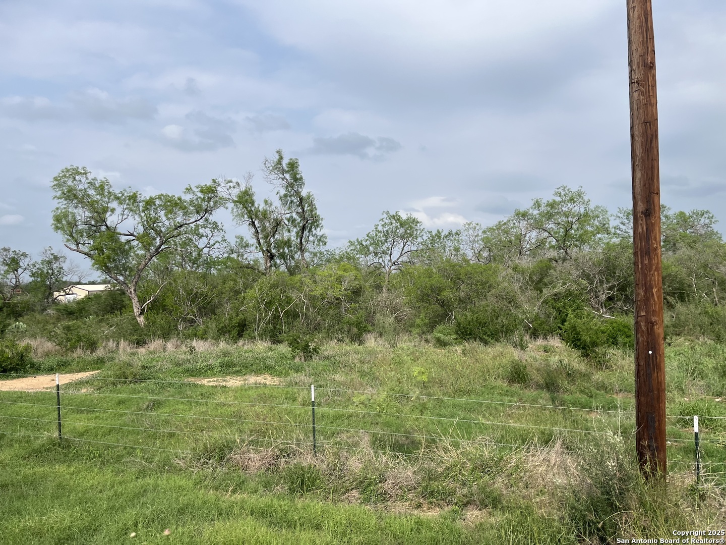 main property photo 3