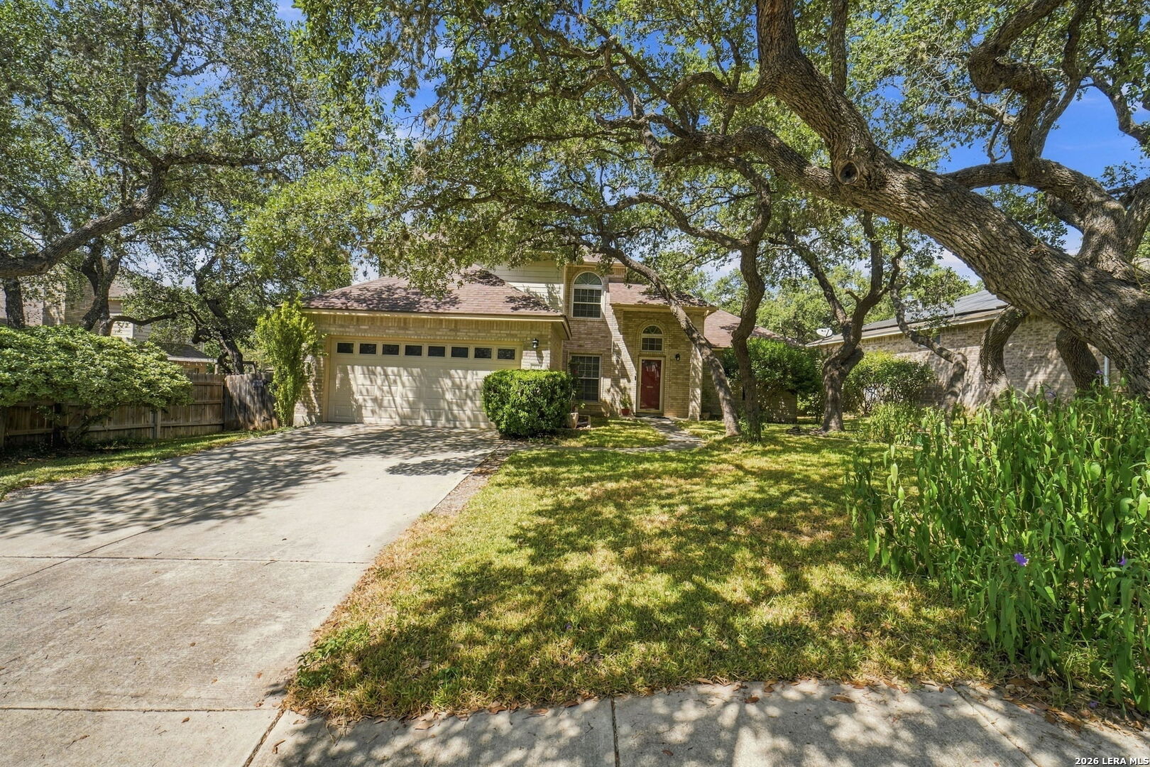 main property photo 28
