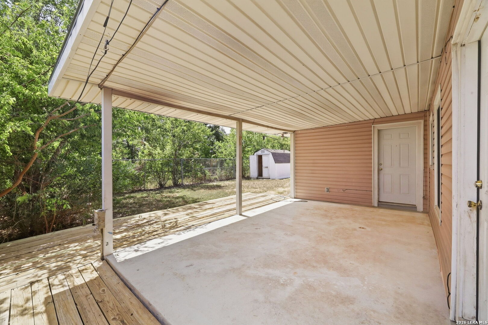 main property photo 37