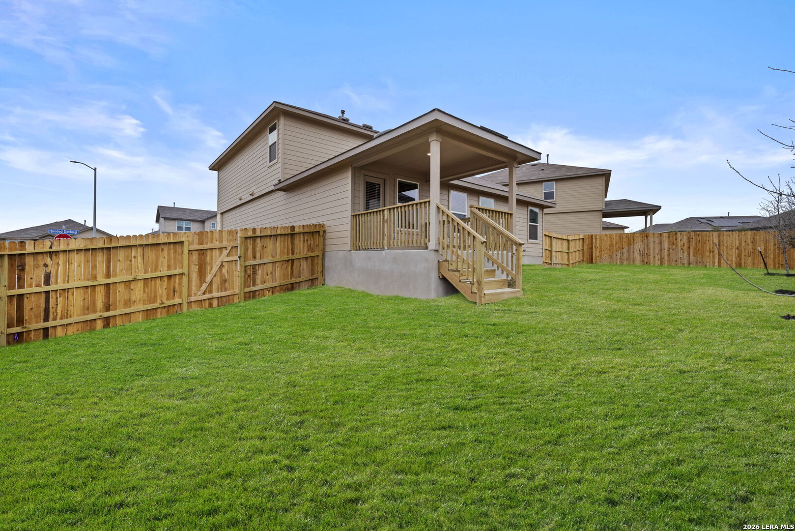 main property photo 27