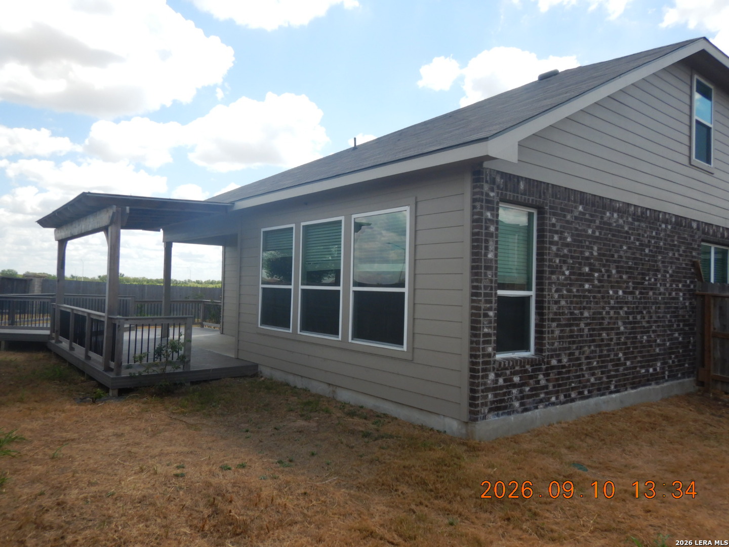 main property photo 23