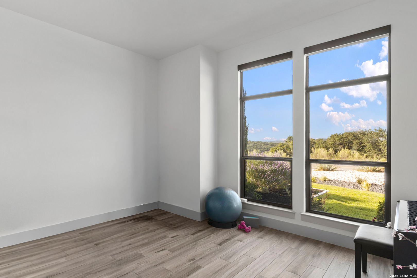 main property photo 81