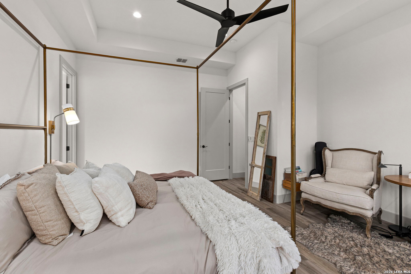 main property photo 88