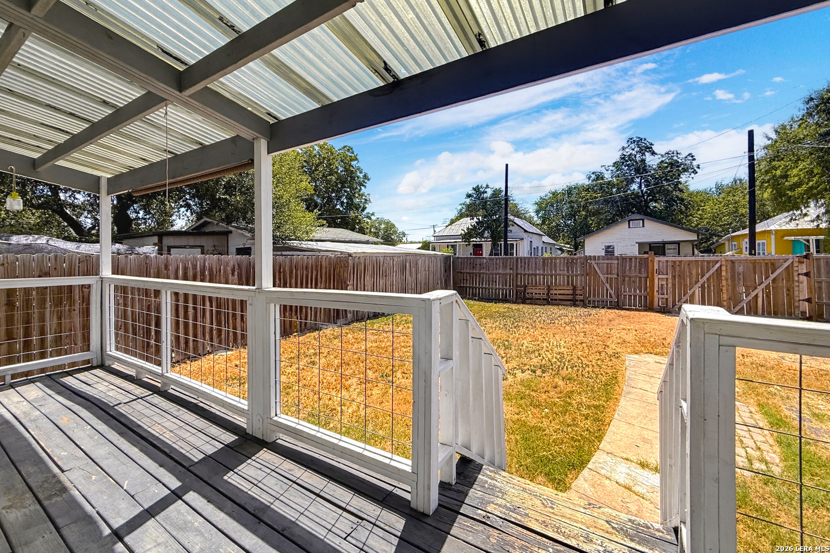main property photo 16