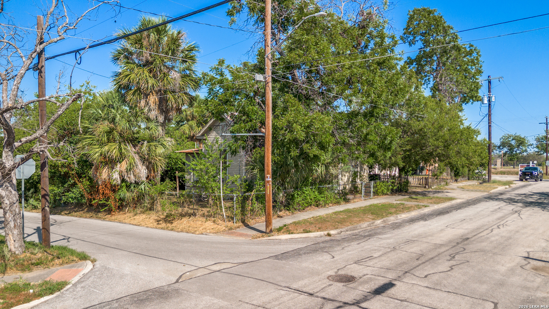 main property photo 12
