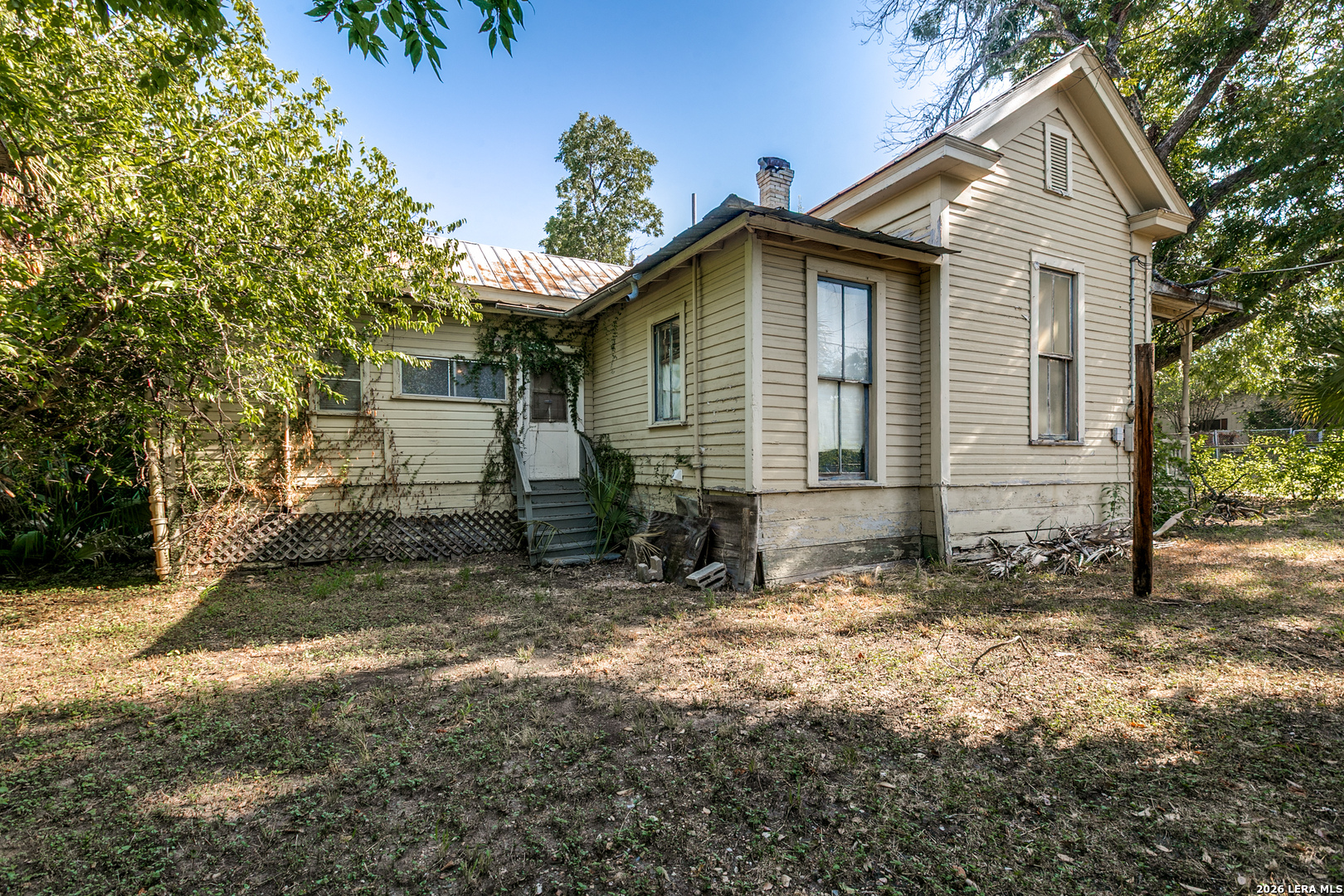 main property photo 3