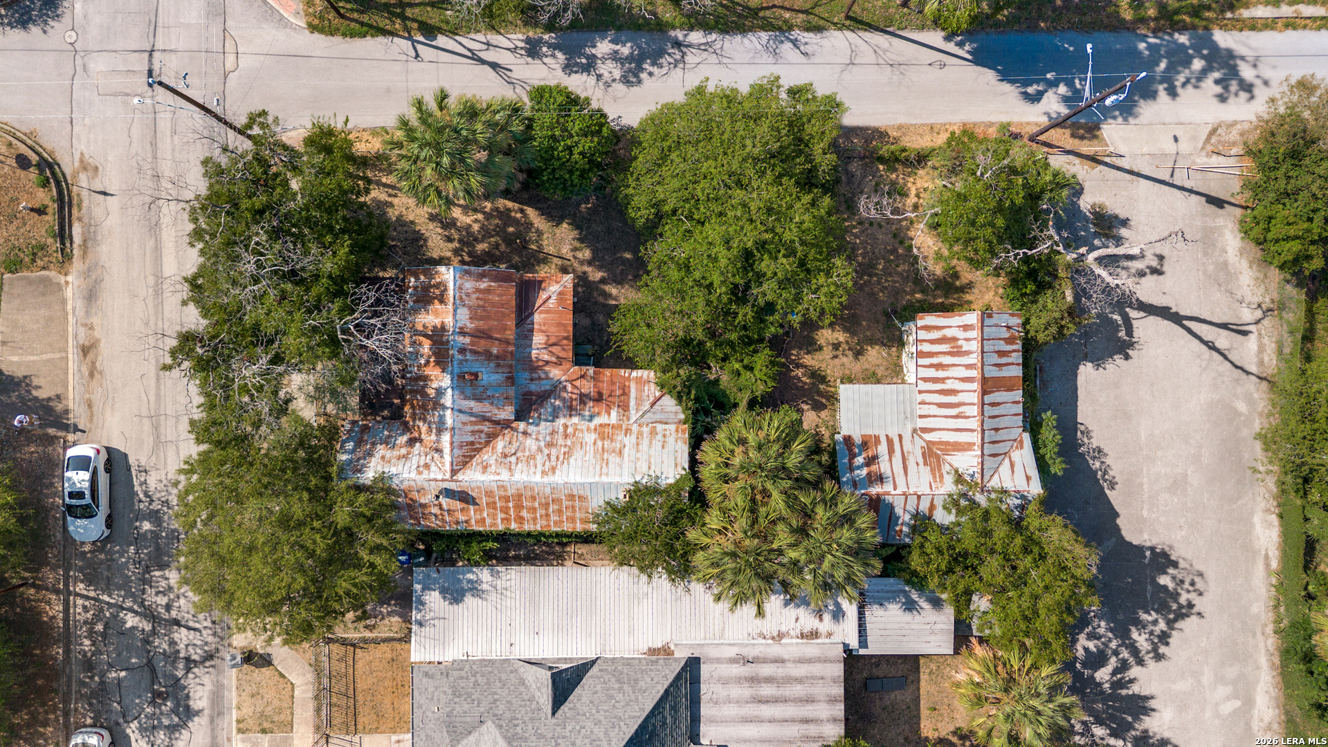 main property photo 8