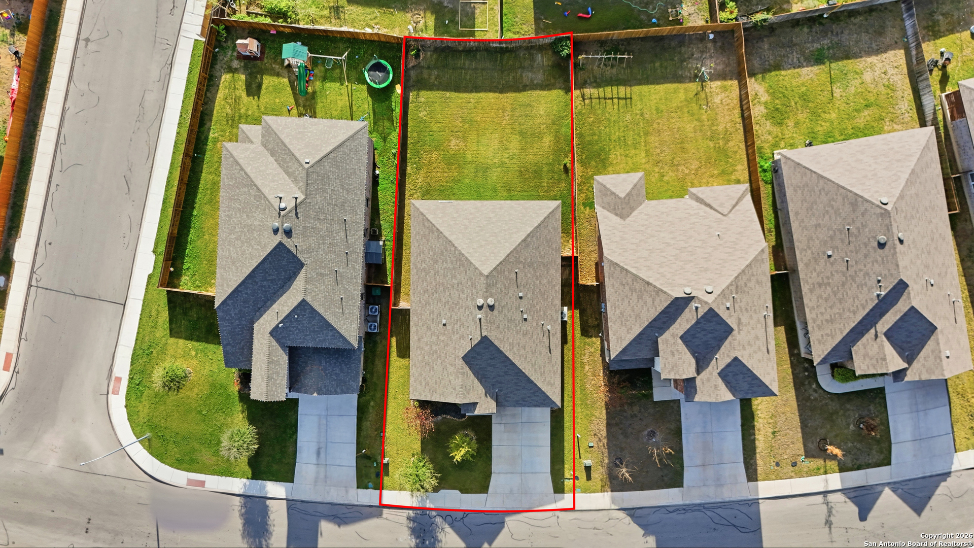 main property photo 20