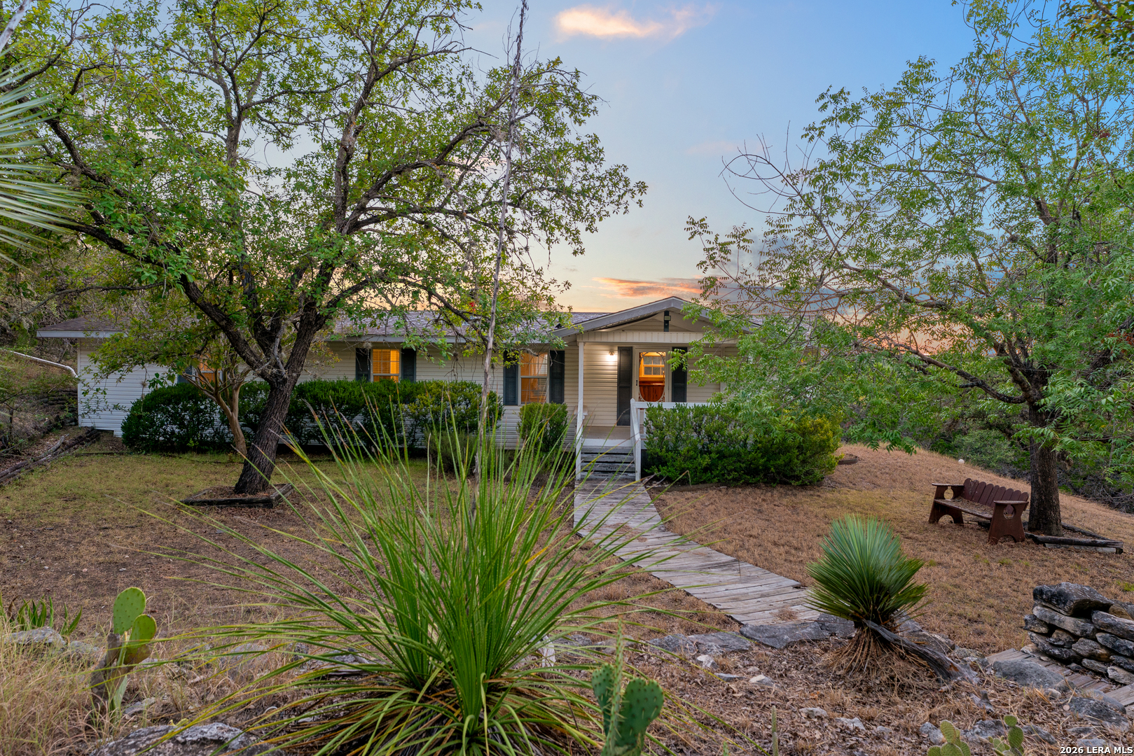 main property photo 44