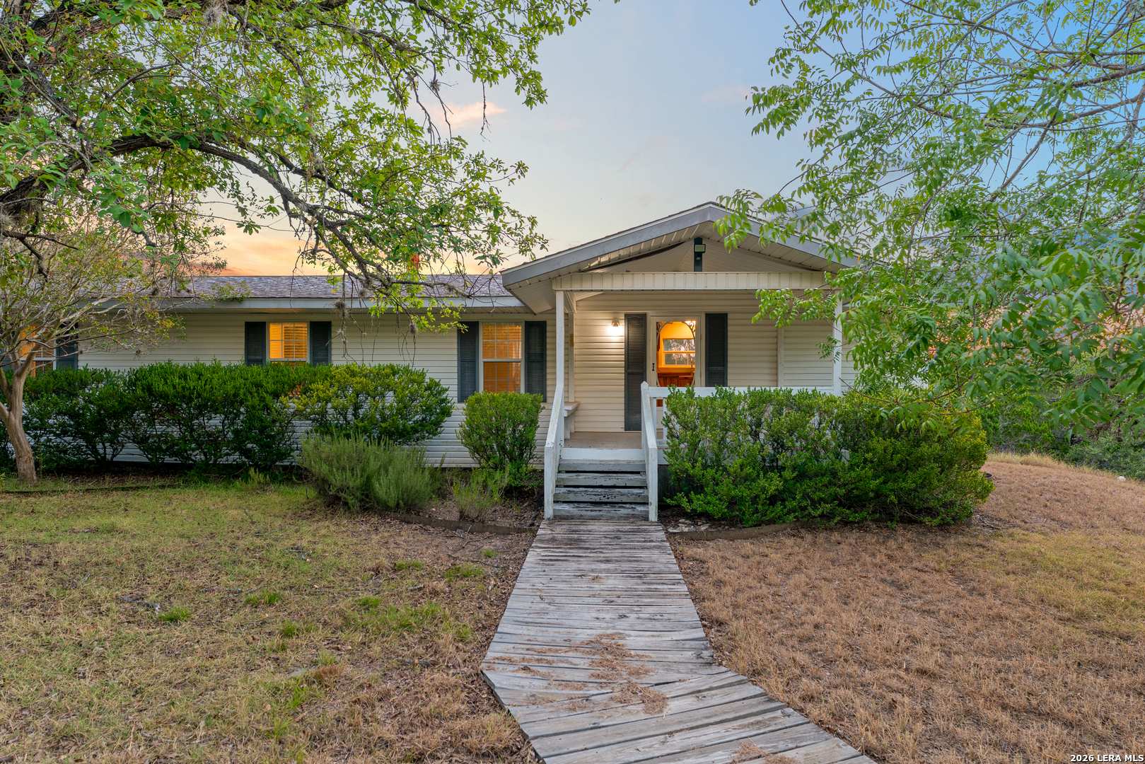 main property photo 45