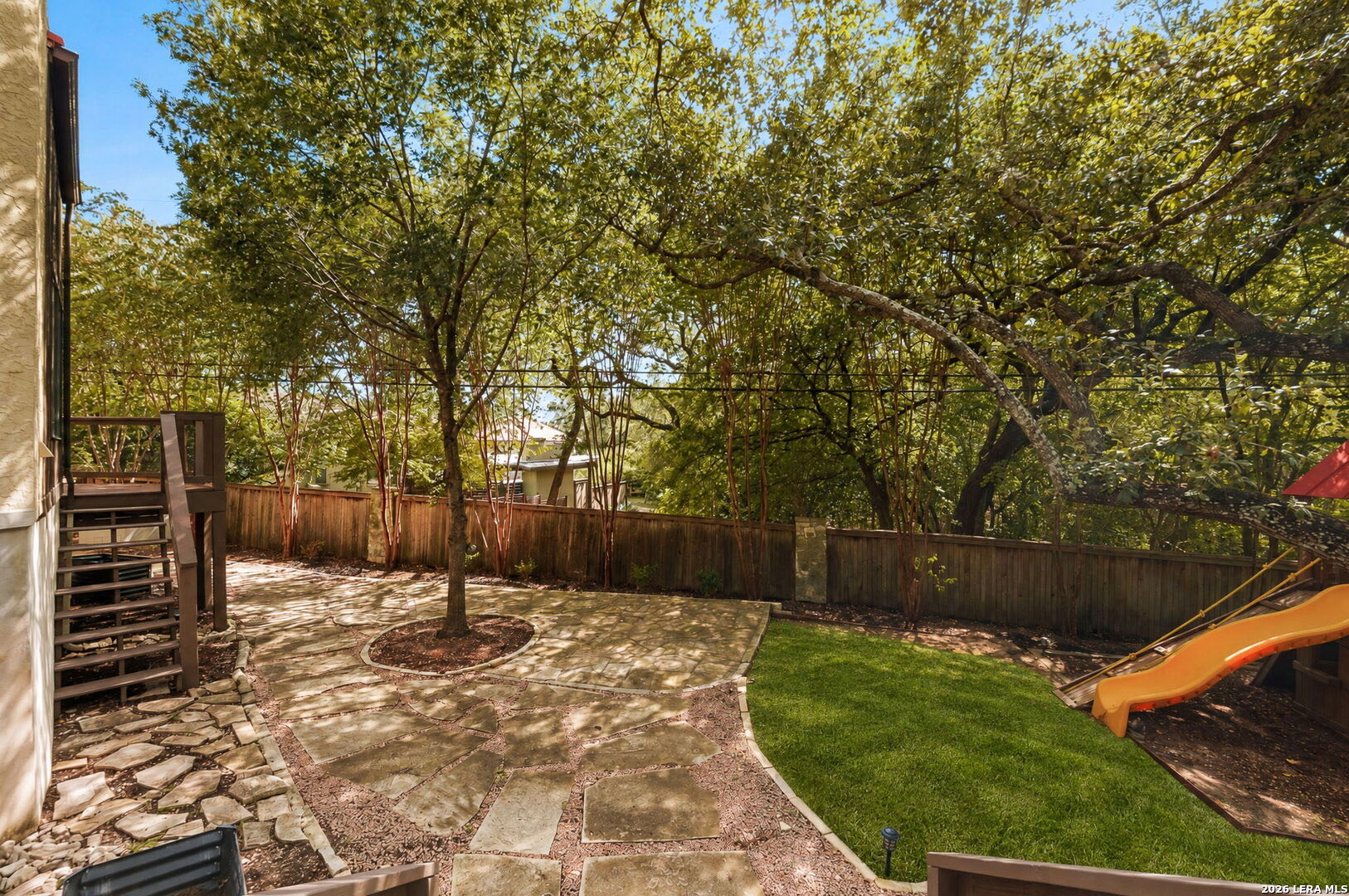 main property photo 41