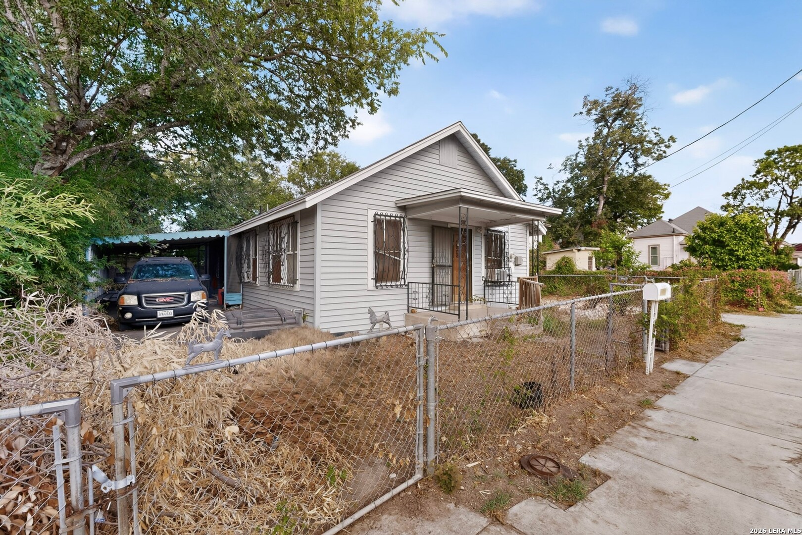 main property photo 2