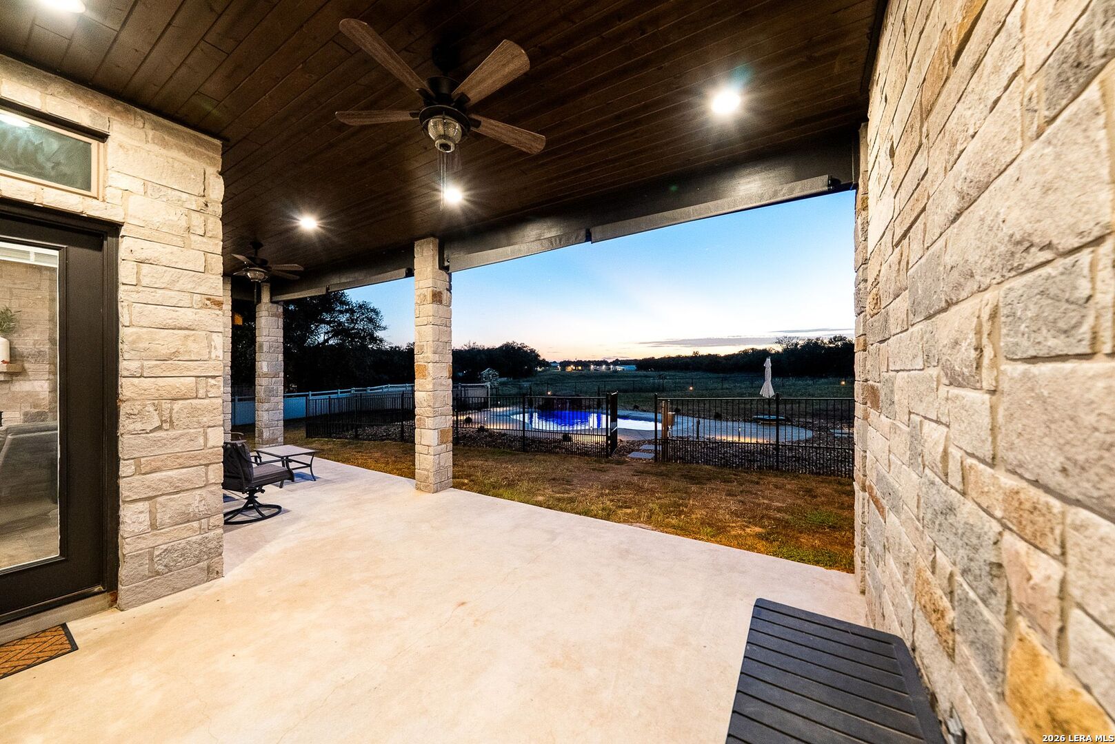 main property photo 45