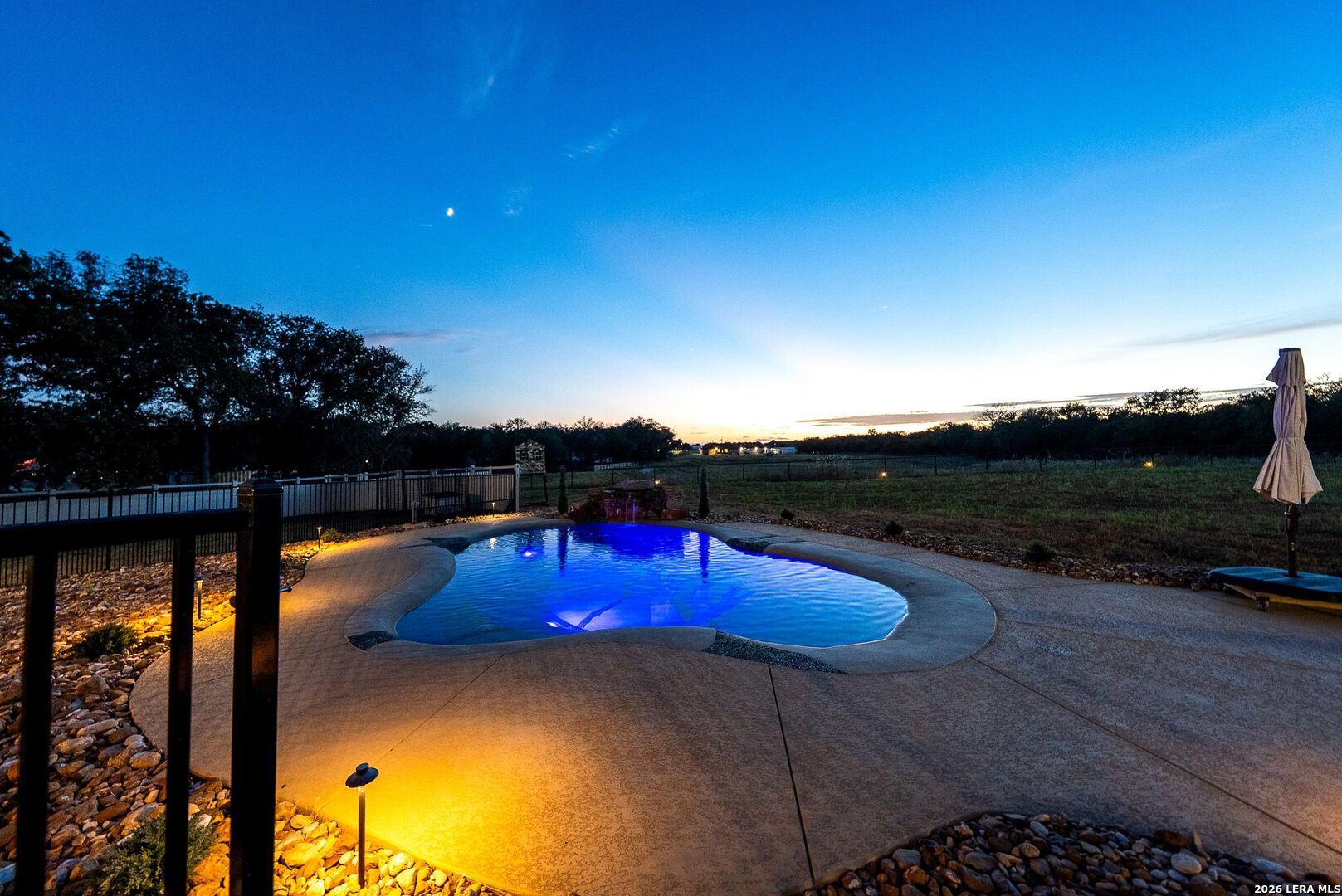 main property photo 75