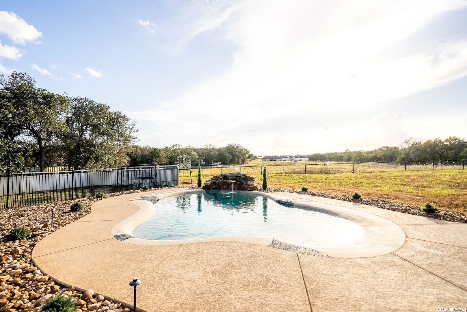 main property photo 79