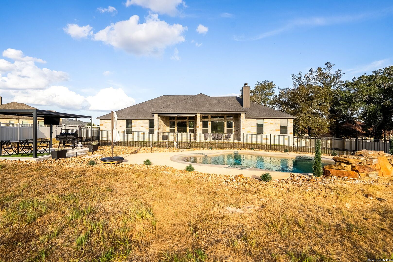 main property photo 80