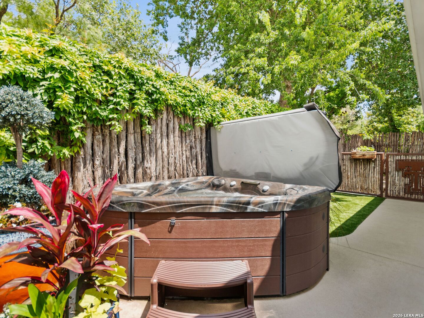 main property photo 42