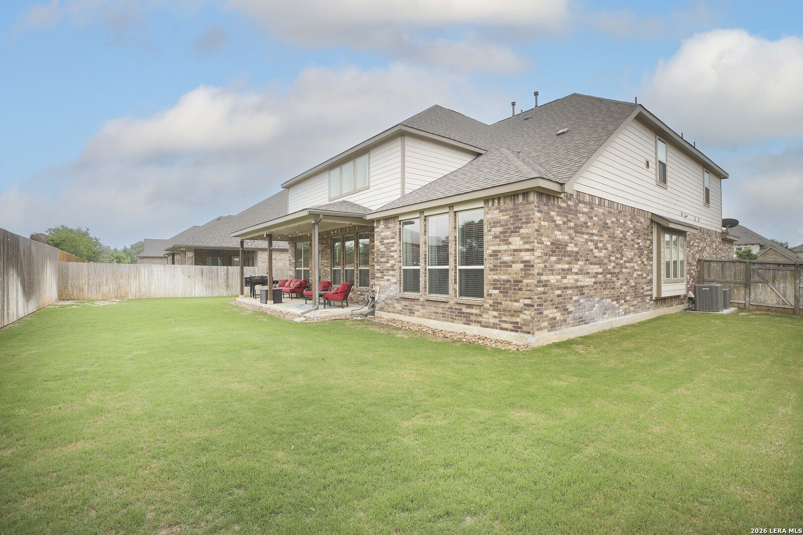 main property photo 41
