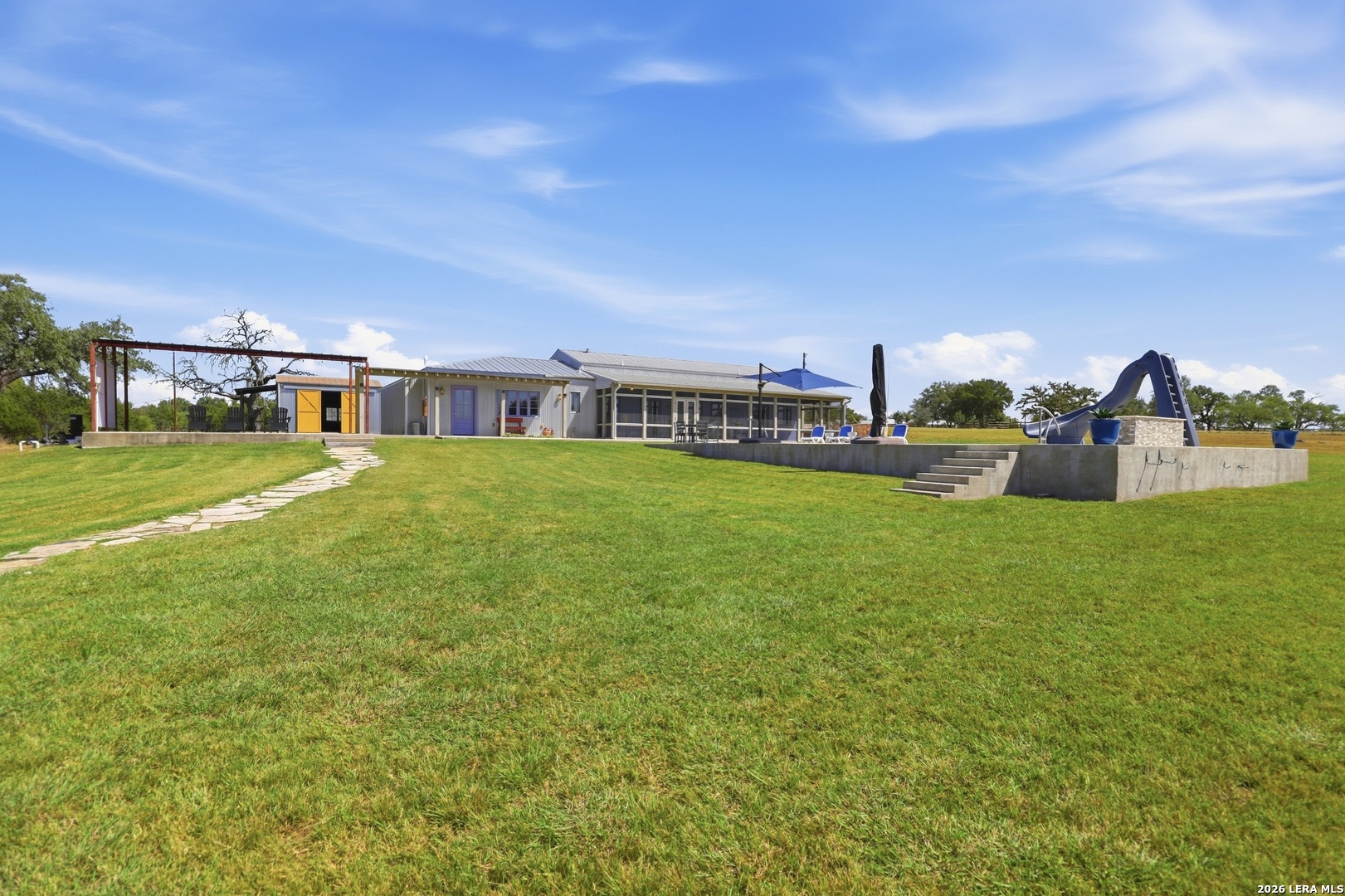 main property photo 36