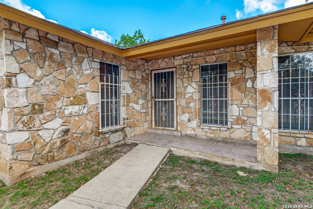 main property photo 3