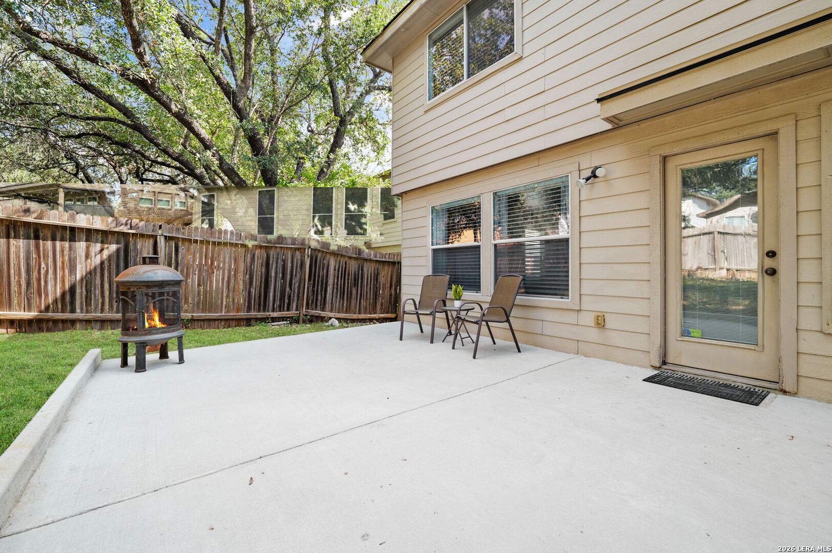 main property photo 38
