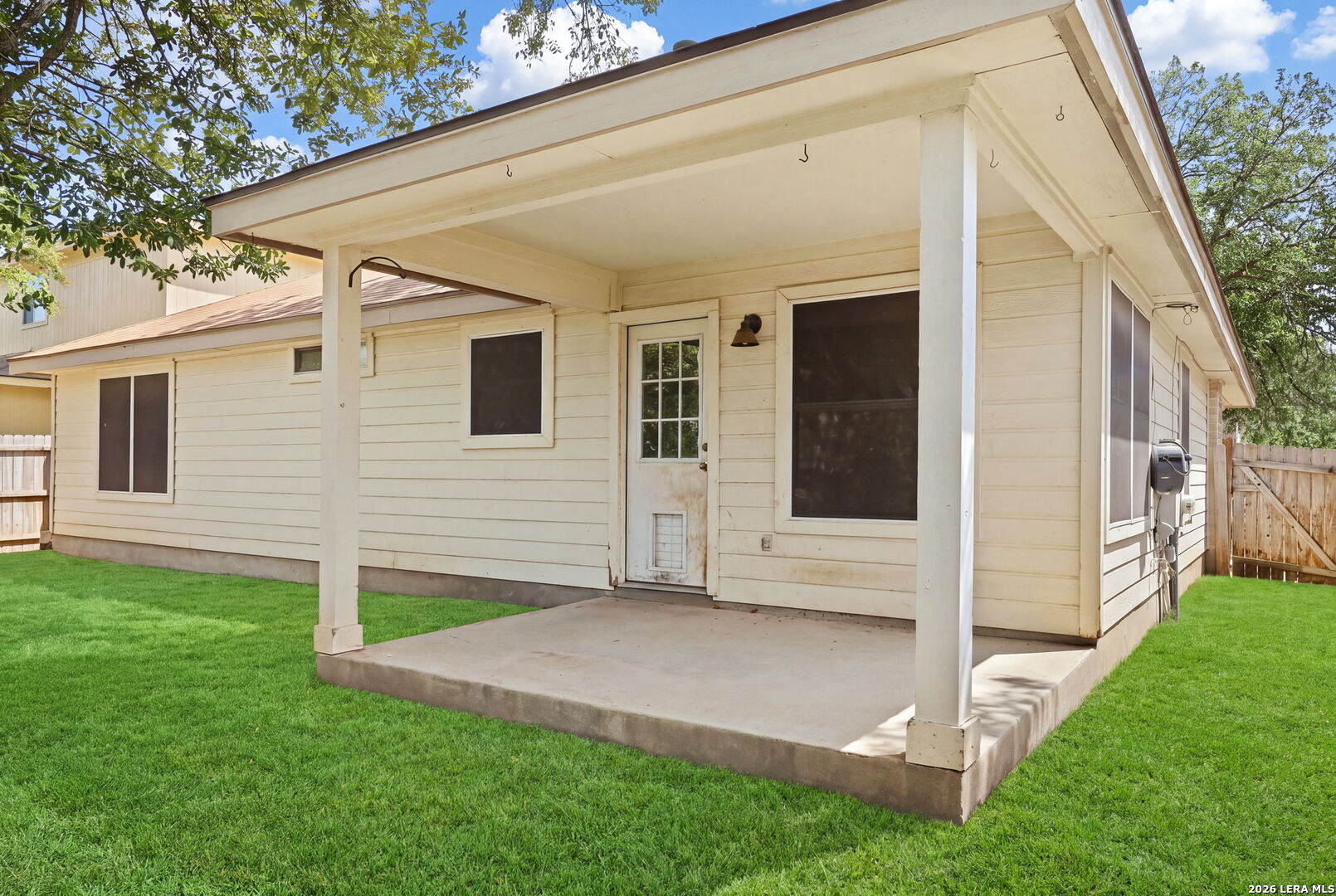main property photo 29