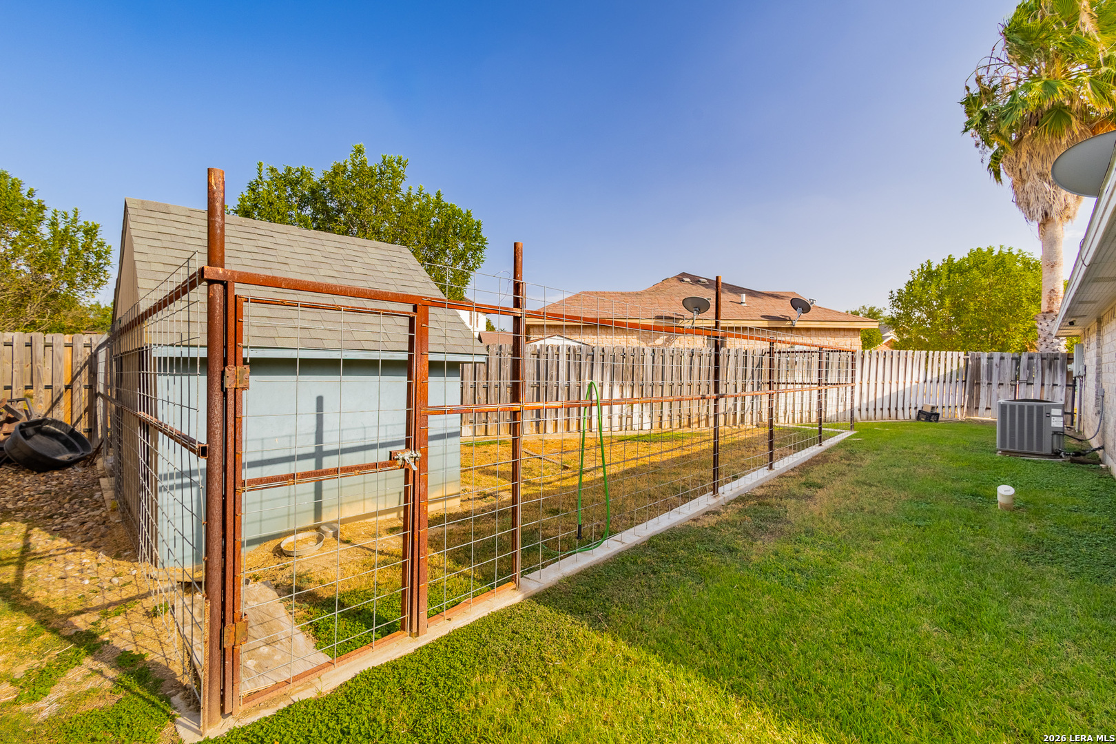 main property photo 36