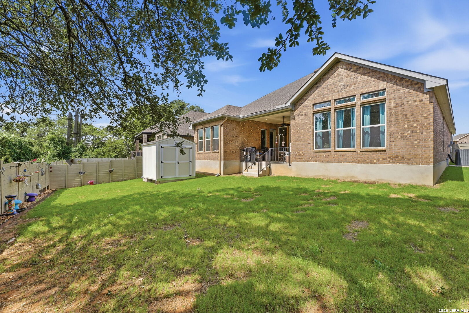 main property photo 17